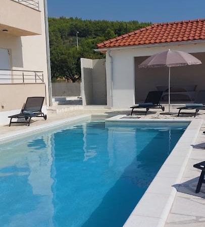 Villa Ana Perfect For Families With Kids And Groups,House With Heated Pool Podstrana Luaran gambar