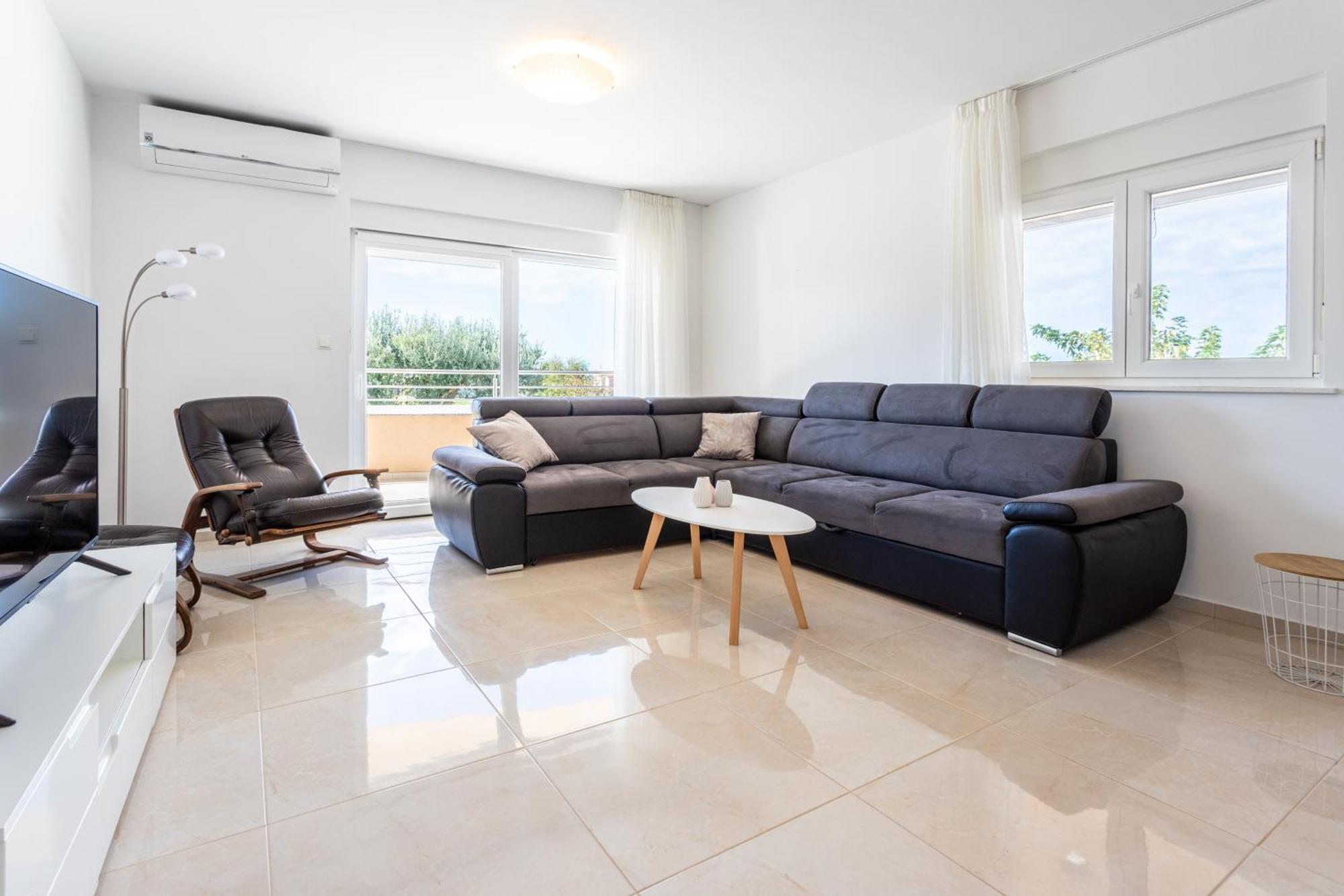 Villa Ana Perfect For Families With Kids And Groups,House With Heated Pool Podstrana Luaran gambar