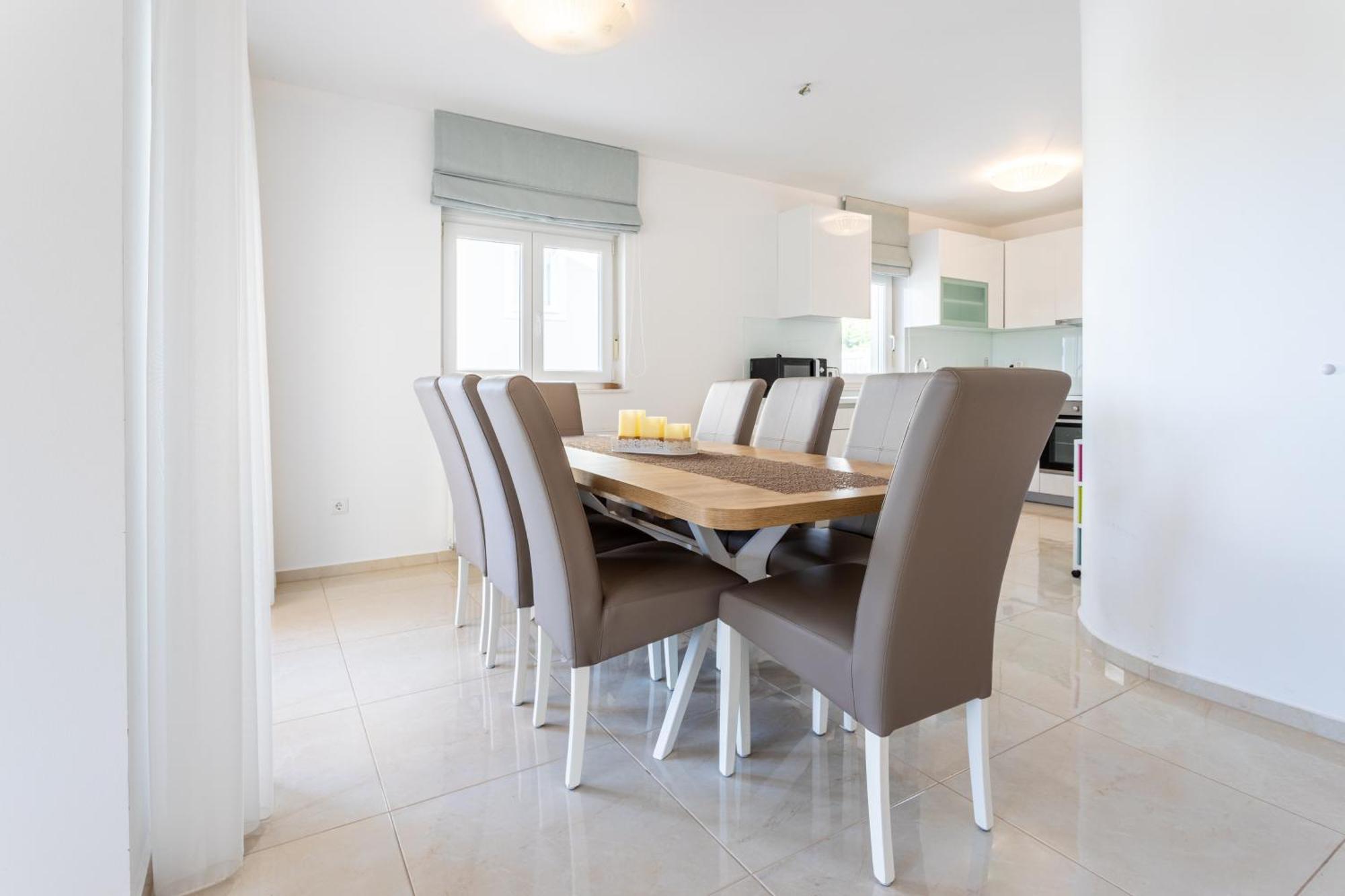 Villa Ana Perfect For Families With Kids And Groups,House With Heated Pool Podstrana Luaran gambar